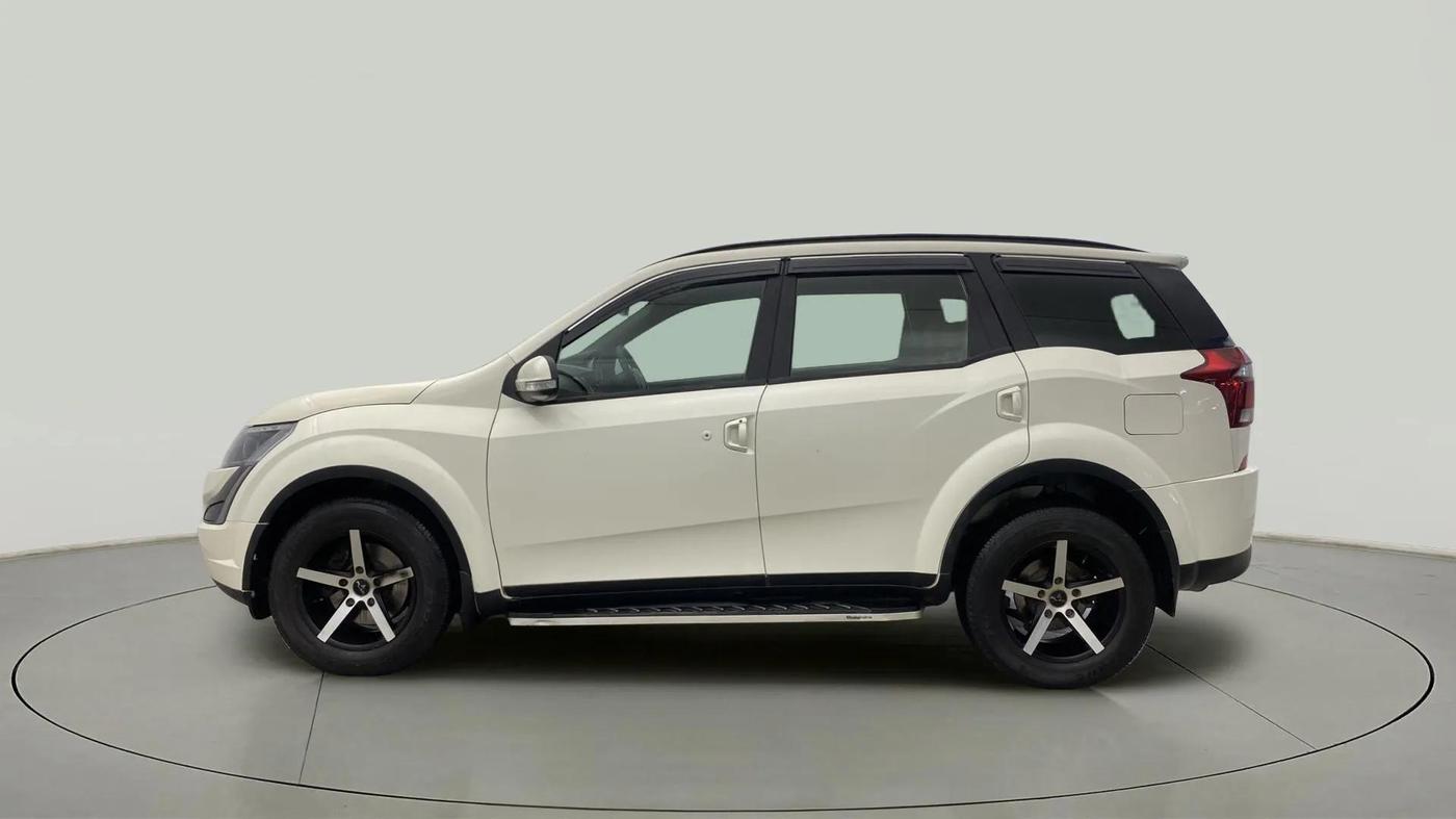 2021 Mahindra XUV500 W7 AT, Diesel, Automatic, 39,696 km, Left Side