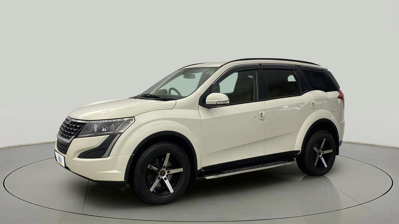 2021 Mahindra XUV500 W7 AT, Diesel, Automatic, 39,696 km, Left Front Diagonal