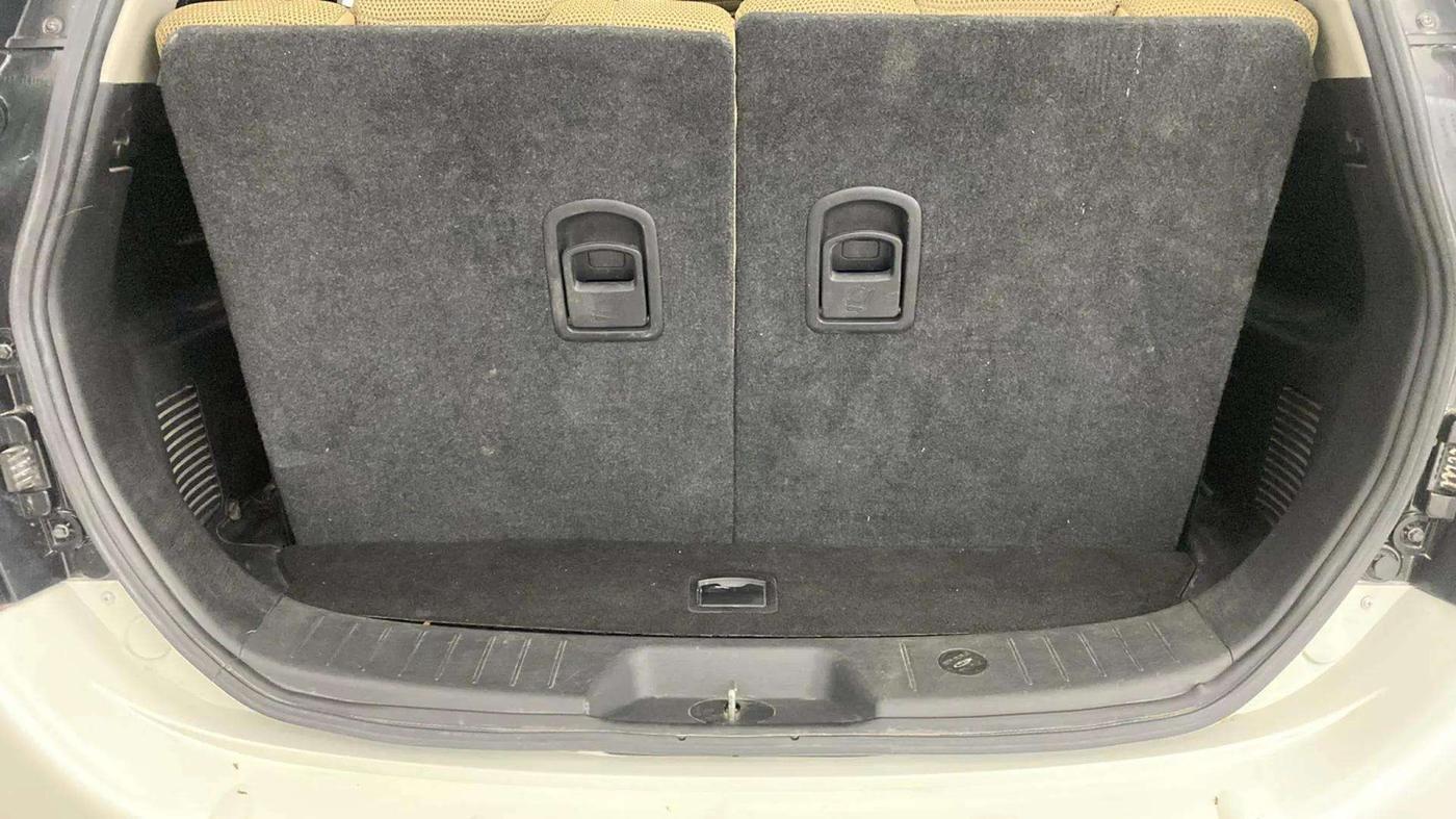 2021 Mahindra XUV500 W7 AT, Diesel, Automatic, 39,696 km, Boot Open Zoomed View