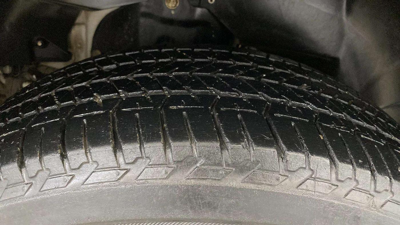 2021 Mahindra XUV500 W7 AT, Diesel, Automatic, 39,696 km, Right Rear Tyre Tread
