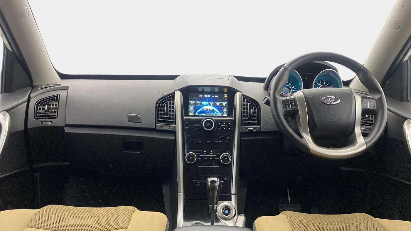 2021 Mahindra XUV500 W7 AT, Diesel, Automatic, 39,696 km, Dashboard