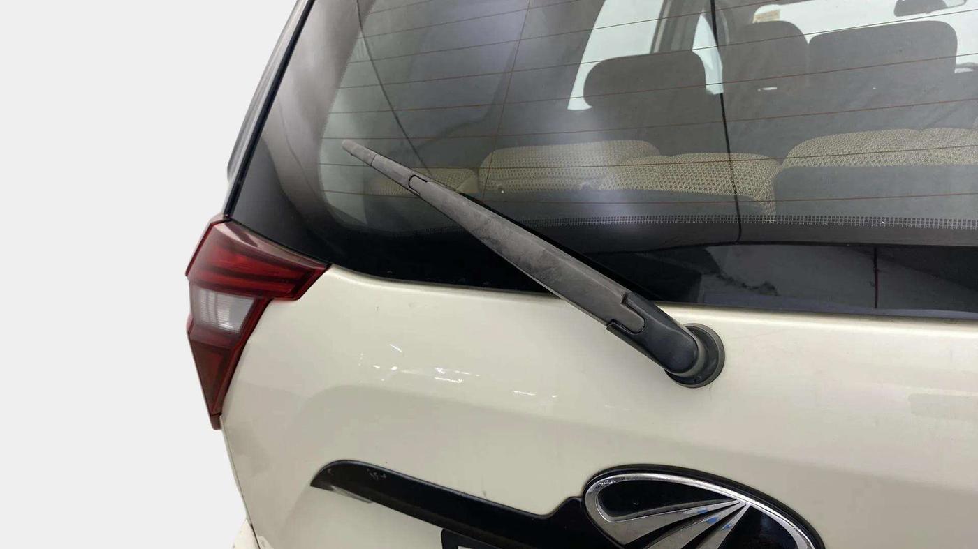 2021 Mahindra XUV500 W7 AT, Diesel, Automatic, 39,696 km, Rear Wiper