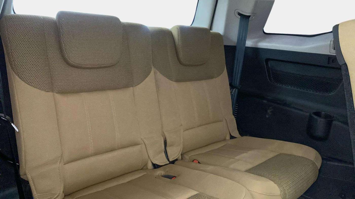2021 Mahindra XUV500 W7 AT, Diesel, Automatic, 39,696 km, Third Seat Row ( optional )