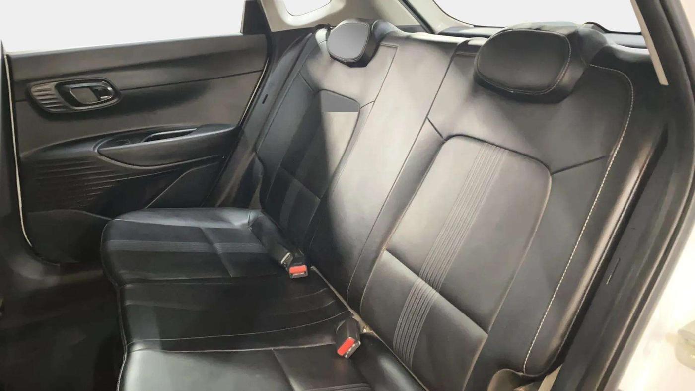 2020 Hyundai NEW I20 SPORTZ 1.0T GDI IMT, Petrol, Manual, 52,403 km, Right Side Rear Door Cabin