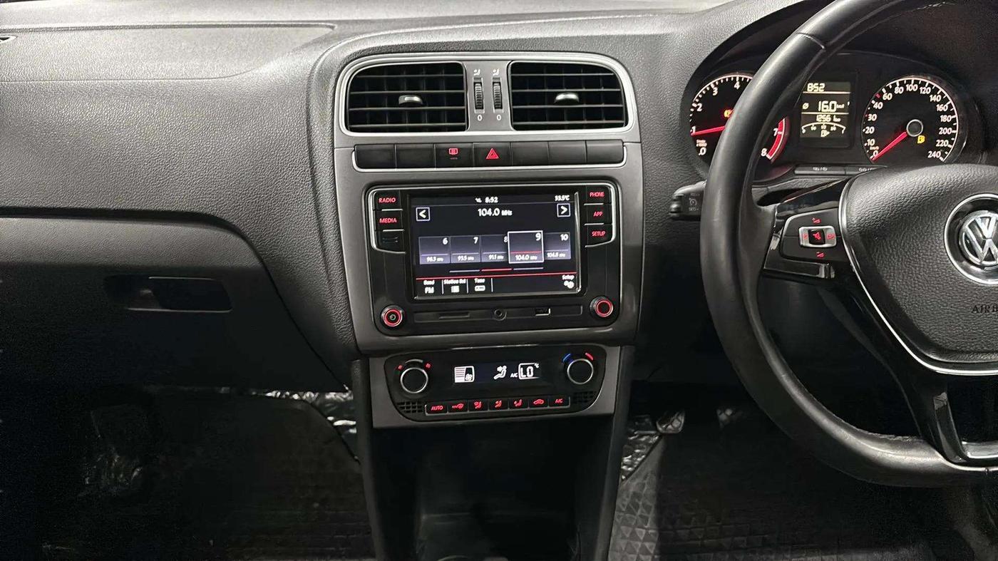 2018 Volkswagen Polo HIGHLINE PLUS 1.0 16 ALLOY, Petrol, Manual, 12,537 km, Air Conditioner