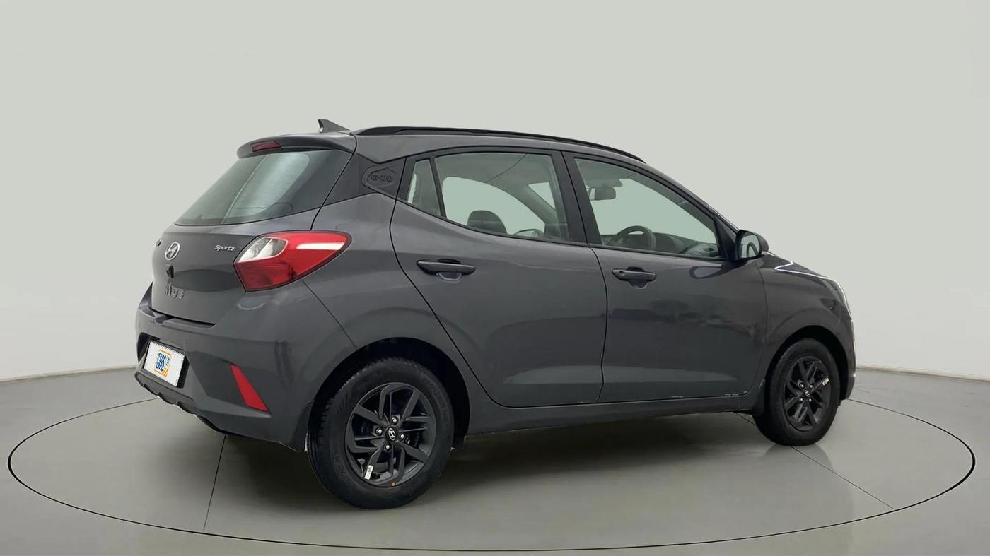 2021 Hyundai GRAND I10 NIOS SPORTZ 1.2 KAPPA VTVT, Petrol, Manual, 25,670 km, Right Back Diagonal