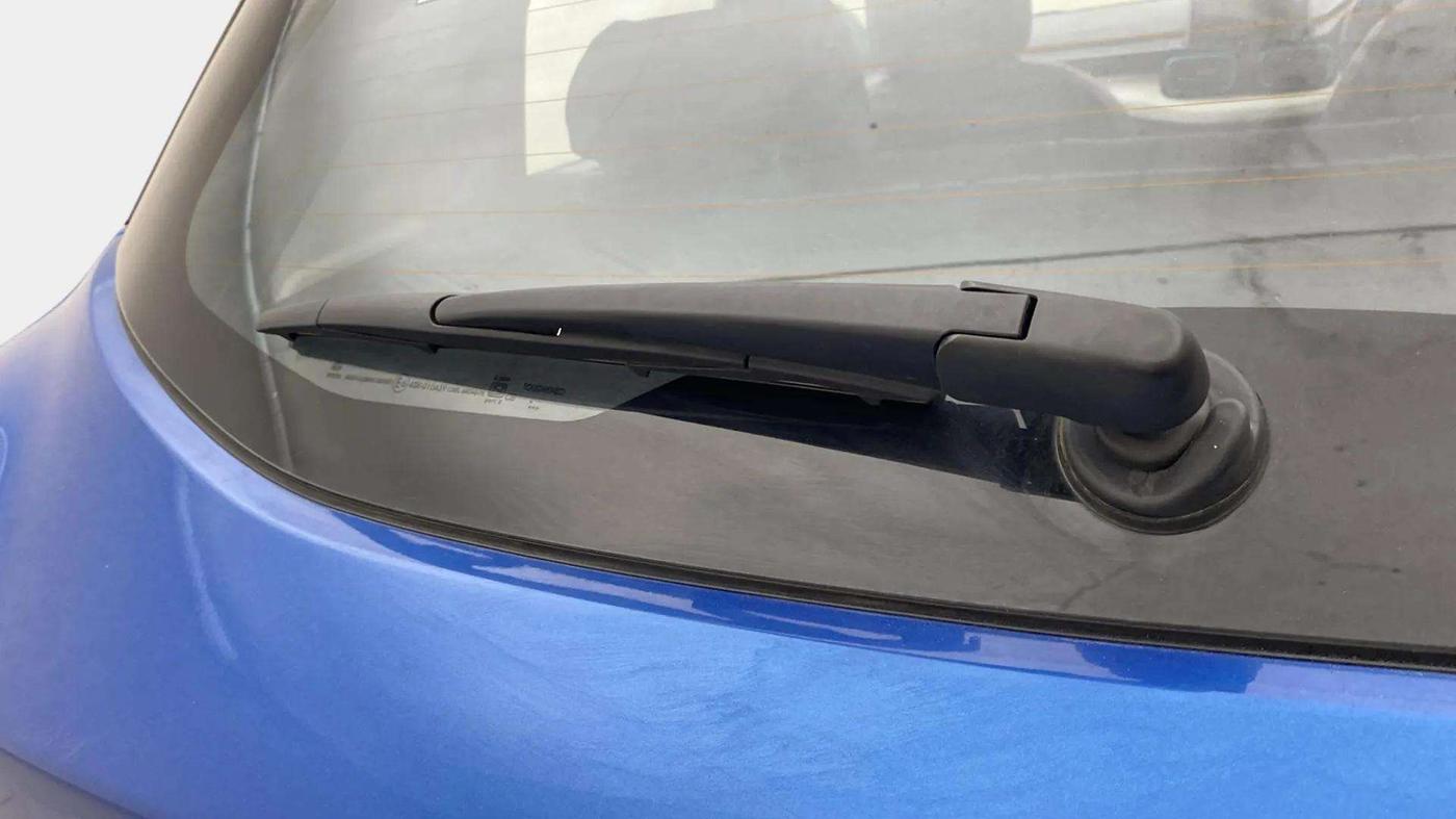 2022 Tata PUNCH CREATIVE AMT 1.2 RTN DUAL TONE, Petrol, Automatic, 3,729 km, Rear Wiper