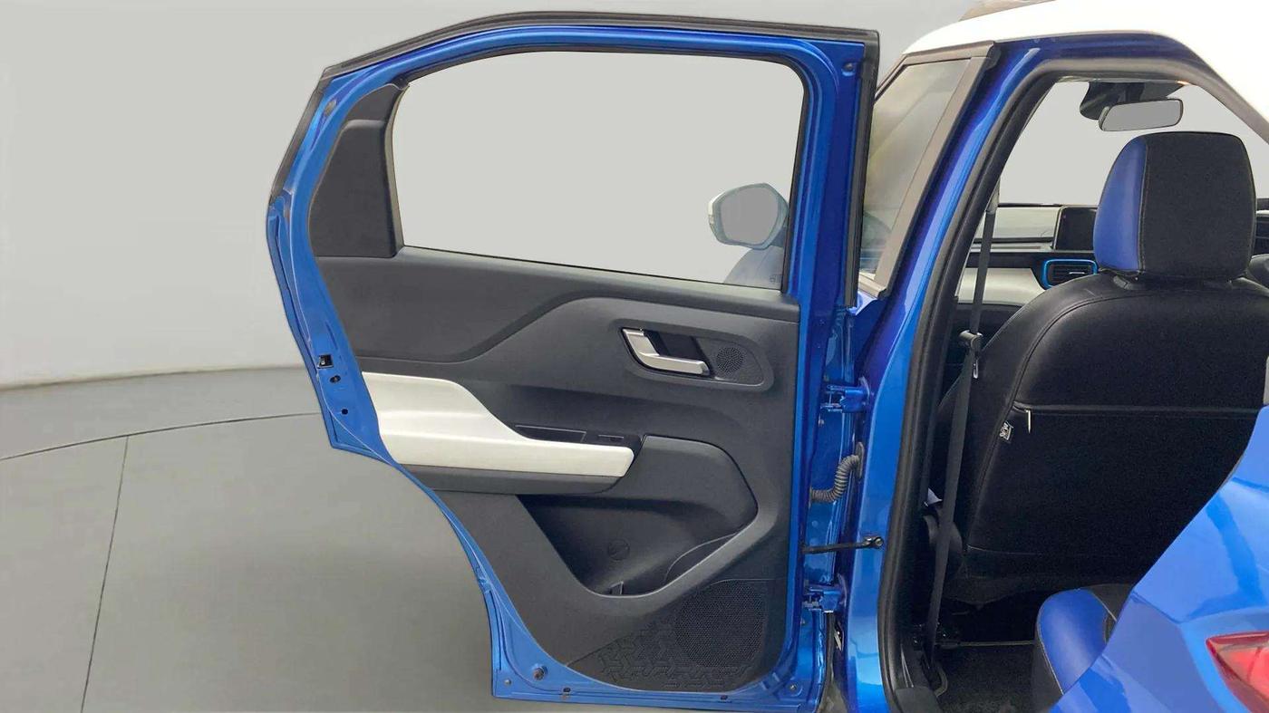 2022 Tata PUNCH CREATIVE AMT 1.2 RTN DUAL TONE, Petrol, Automatic, 3,729 km, LHS Rear Door