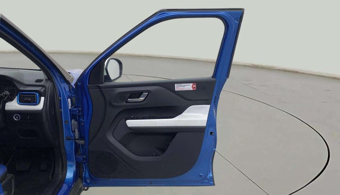 2022 Tata PUNCH CREATIVE AMT 1.2 RTN DUAL TONE, Petrol, Automatic, 3,729 km, RHS Front Door
