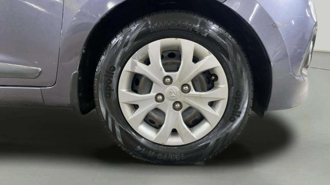 2015 Hyundai Grand i10 SPORTZ 1.2 KAPPA VTVT, Petrol, Manual, 34,292 km, Right Front Wheel