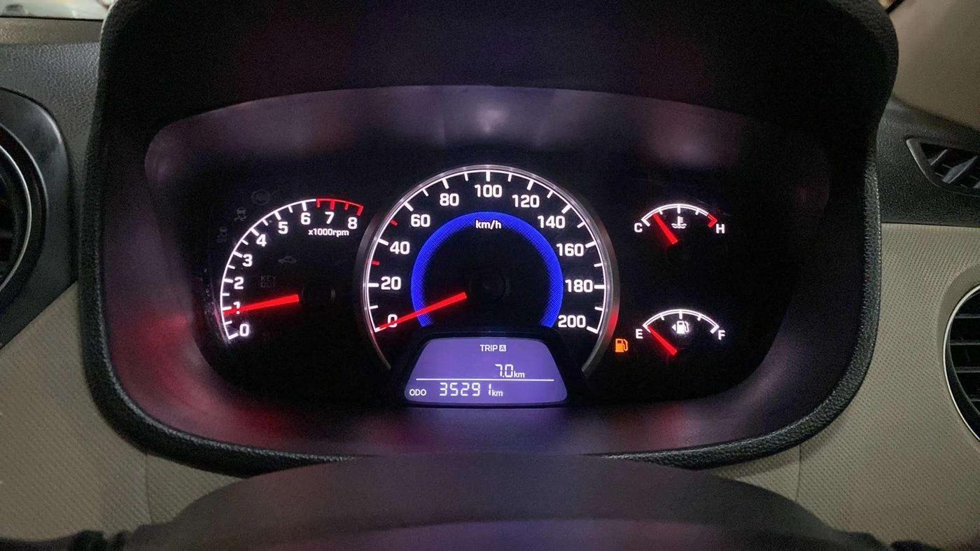 2017 Hyundai Grand i10 MAGNA 1.2 KAPPA VTVT, Petrol, Manual, 35,284 km, Odometer Image