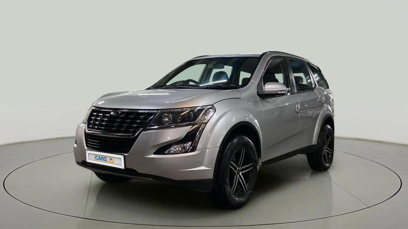 2018 Mahindra XUV500 W7, Diesel, Manual, 91,800 km, Left Front Diagonal
