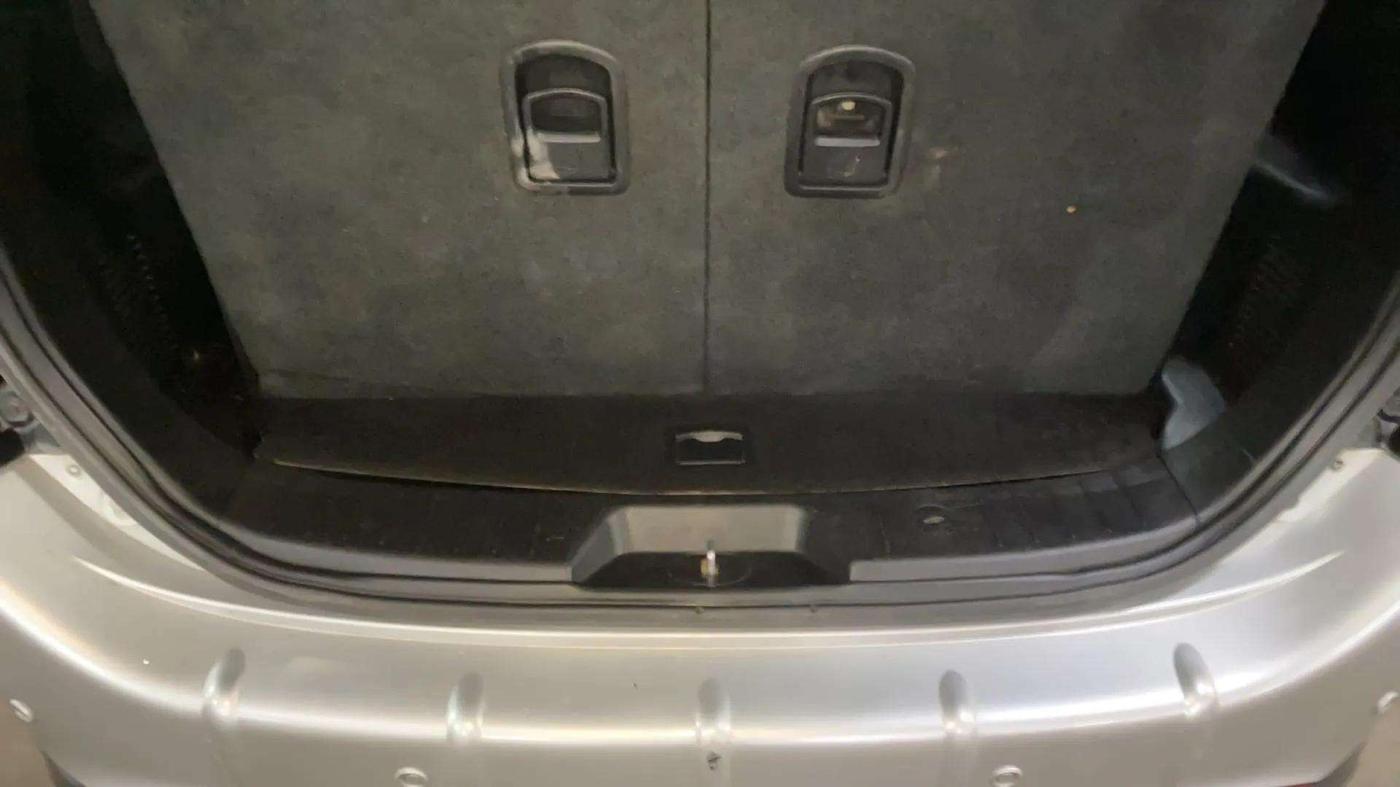 2018 Mahindra XUV500 W7, Diesel, Manual, 91,800 km, Boot Inside