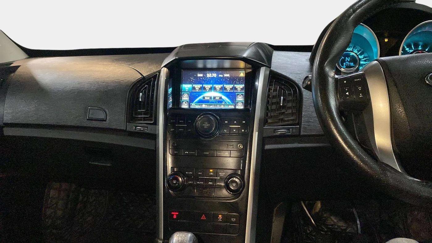 2018 Mahindra XUV500 W7, Diesel, Manual, 91,800 km, Air Conditioner