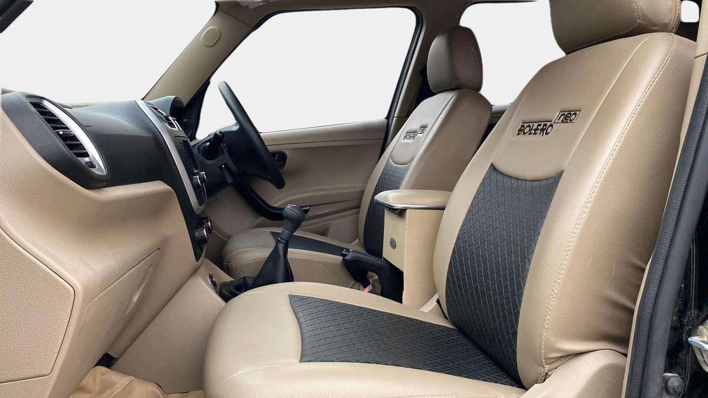 2023 Mahindra BOLERO NEO N 8, Diesel, Manual, 22,639 km, Right Side Front Door Cabin