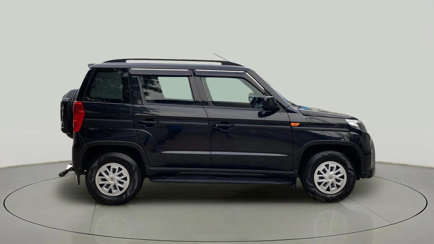 2023 Mahindra BOLERO NEO N 8, Diesel, Manual, 22,639 km, Right Side View