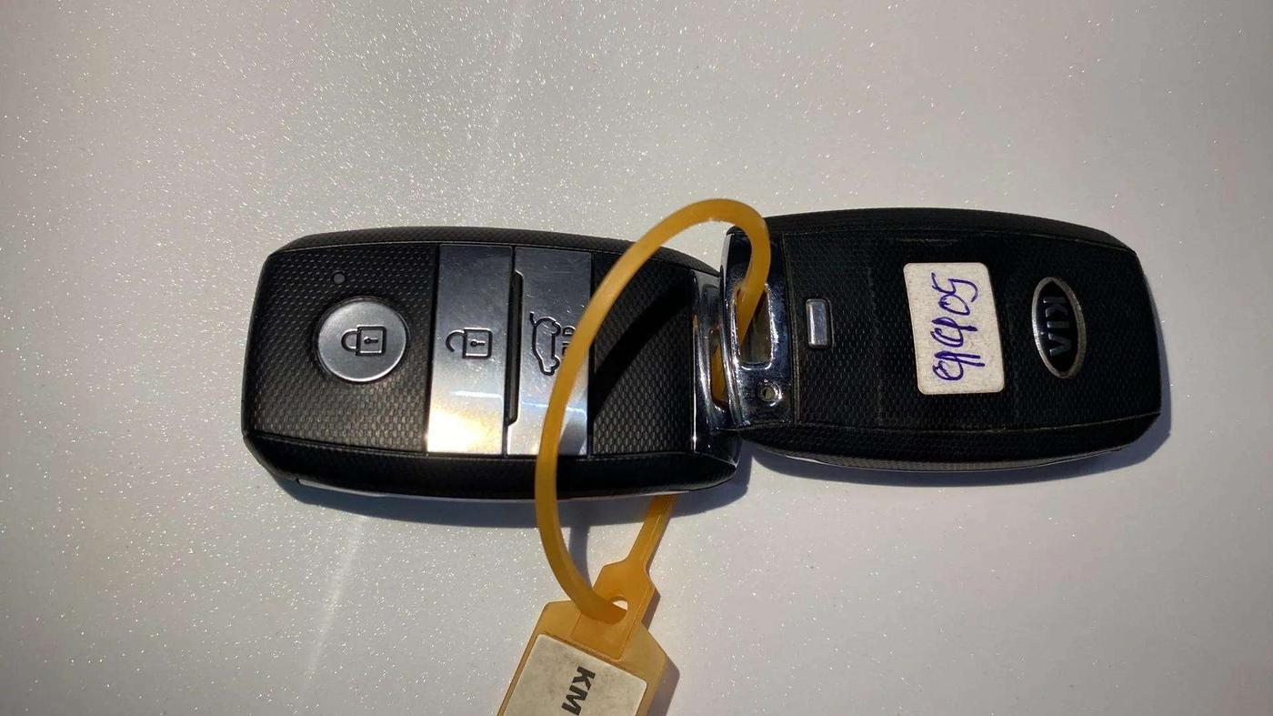 2021 KIA SELTOS HTX 1.5 PETROL, Petrol, Manual, 29,667 km, Key Close Up