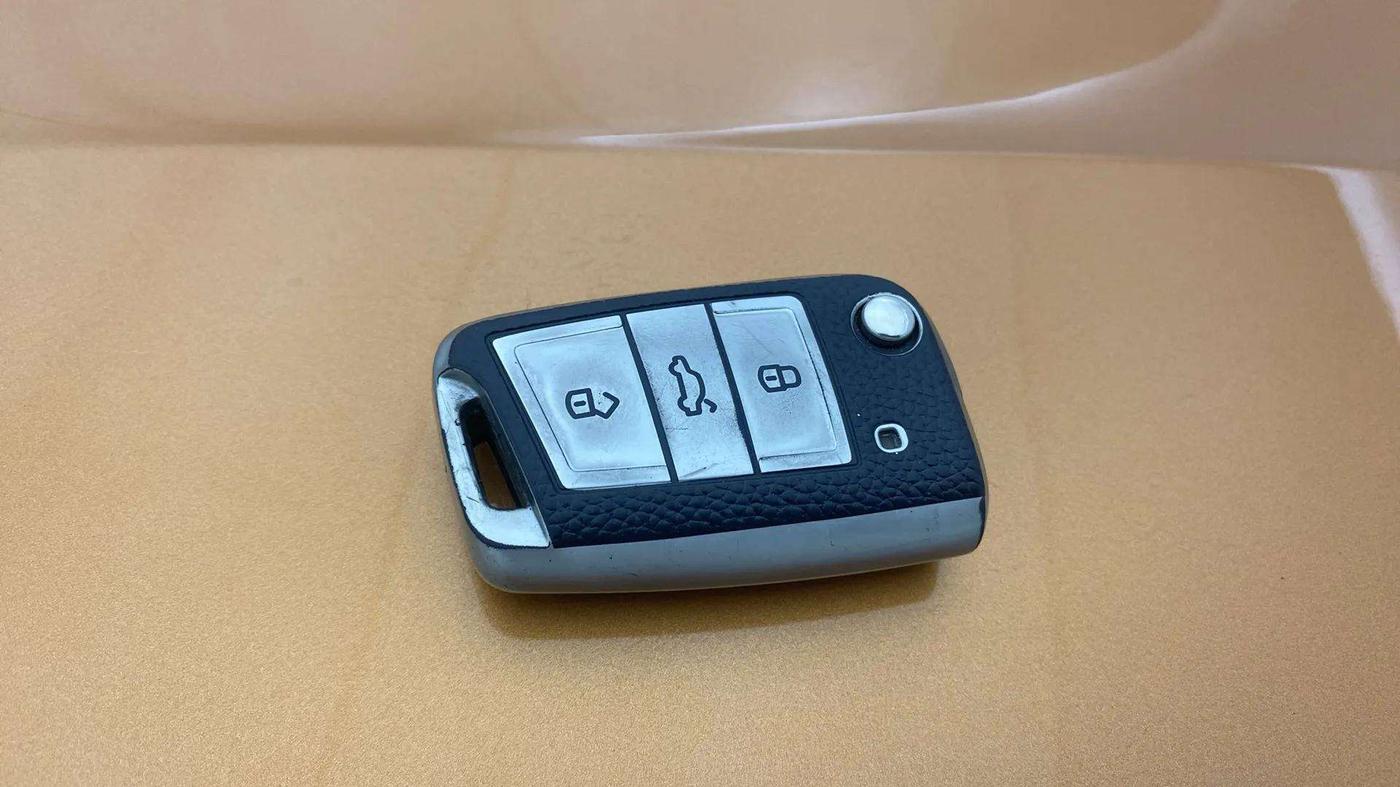 2021 Skoda KUSHAQ STYLE 1.0L TSI AT, Petrol, Automatic, 48,576 km, Key Close Up