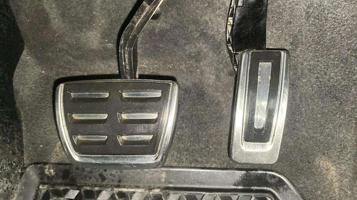 2021 Skoda KUSHAQ STYLE 1.0L TSI AT, Petrol, Automatic, 48,576 km, Pedals