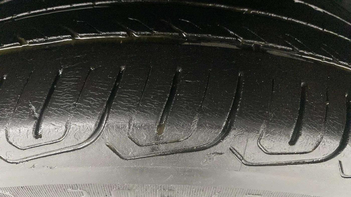 2021 Skoda KUSHAQ STYLE 1.0L TSI AT, Petrol, Automatic, 48,576 km, Left Rear Tyre Tread