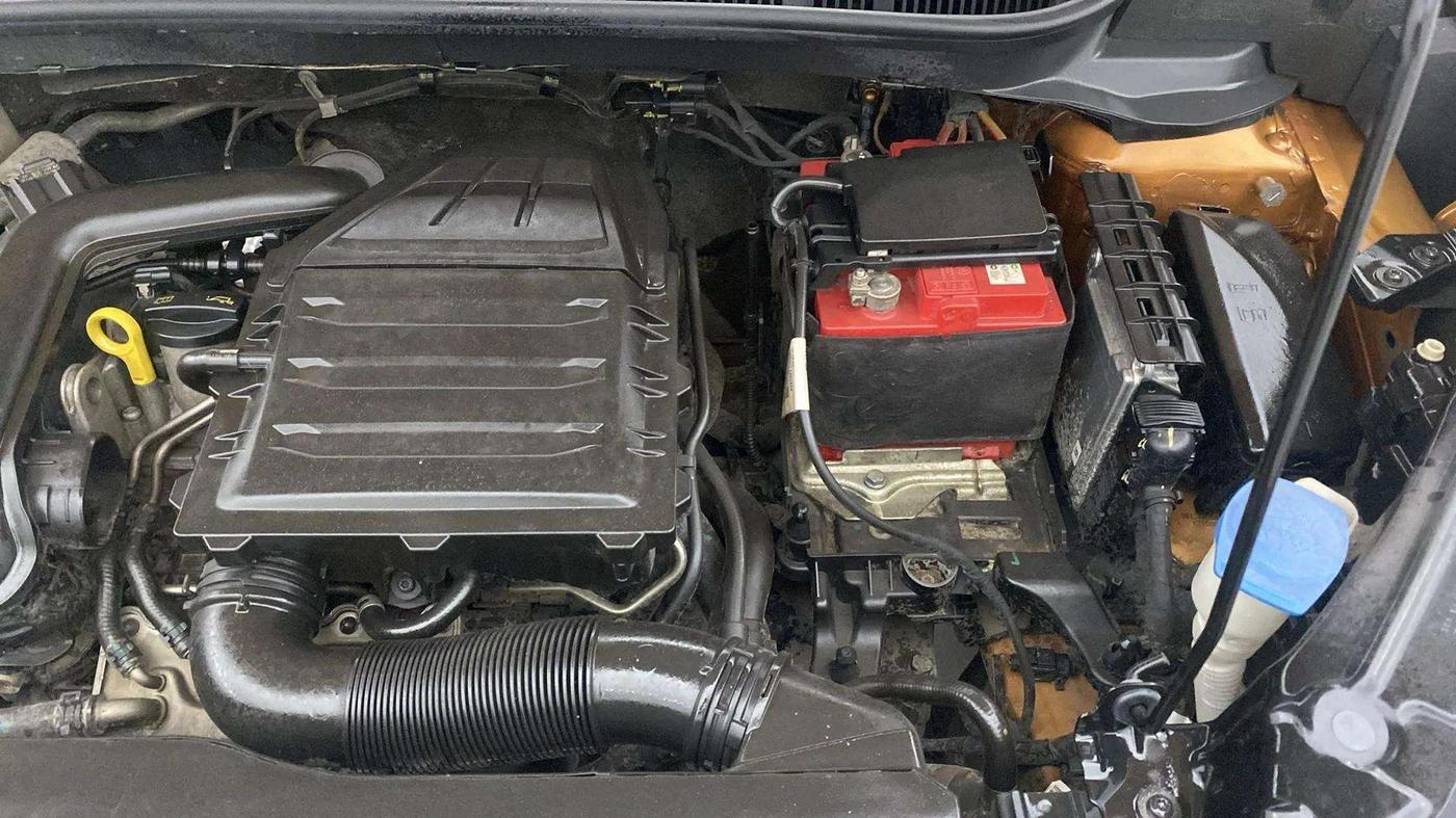 2021 Skoda KUSHAQ STYLE 1.0L TSI AT, Petrol, Automatic, 48,576 km, Engine View - Left