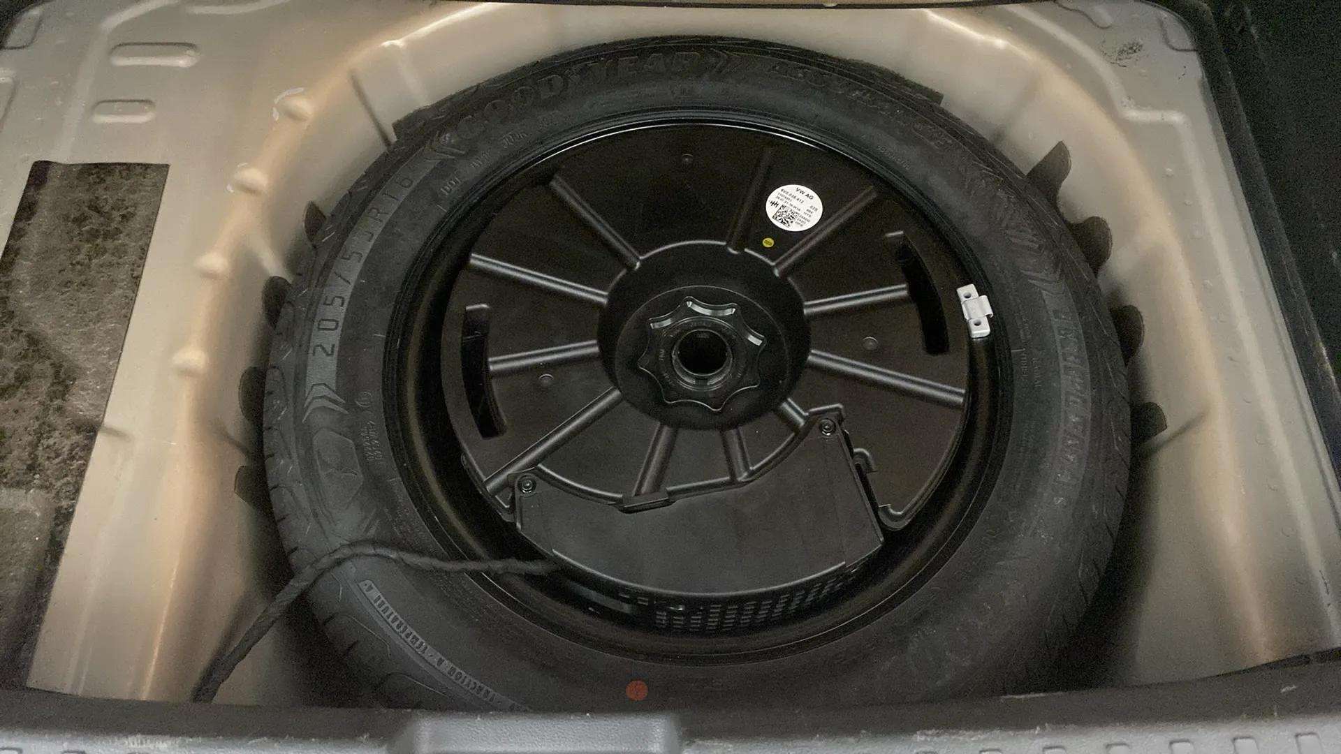 Spare-Tyre-22