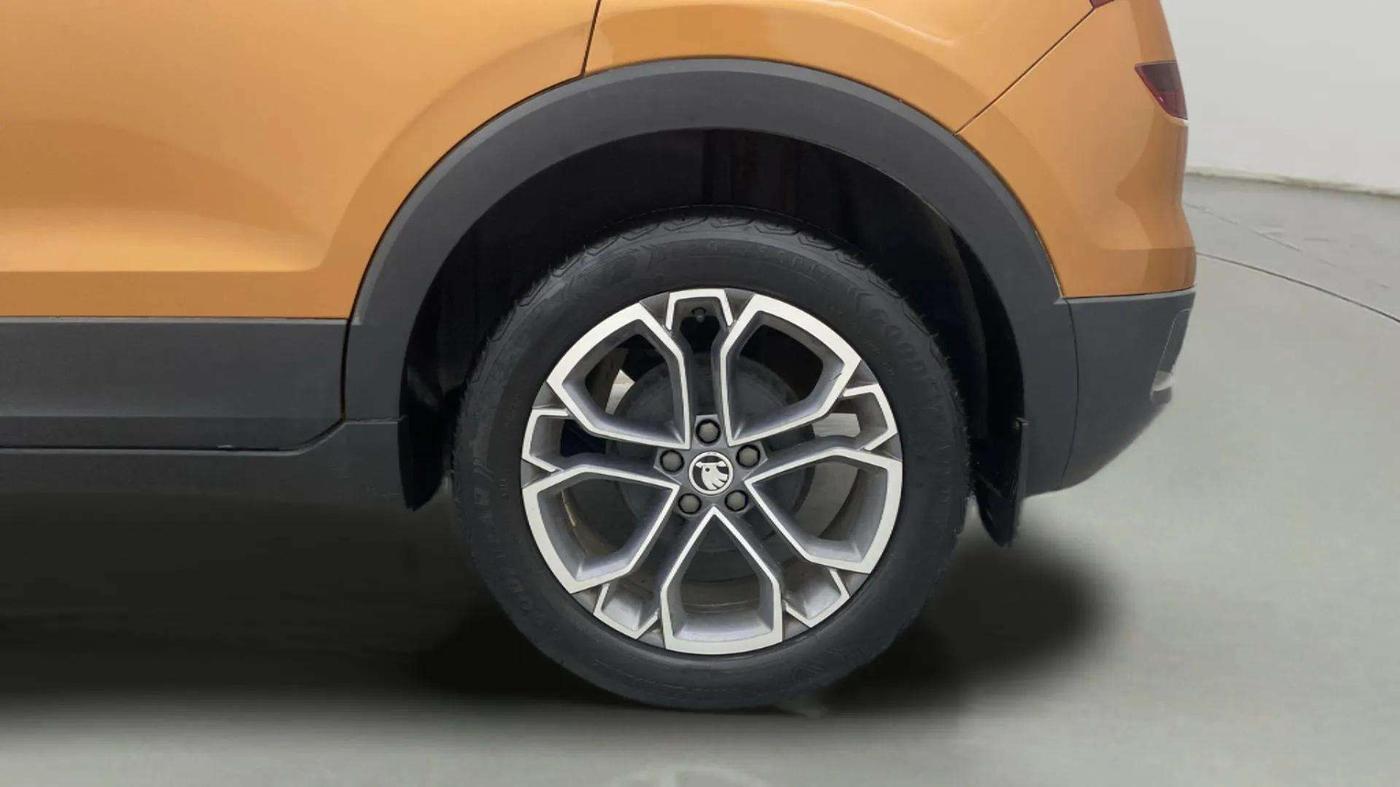 2021 Skoda KUSHAQ STYLE 1.0L TSI AT, Petrol, Automatic, 48,576 km, Left Rear Wheel