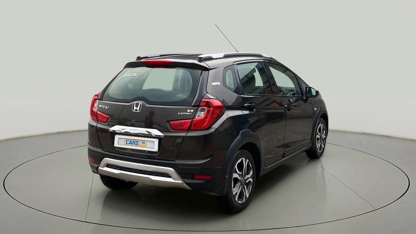 2018 Honda WR-V 1.5L I-DTEC S MT, Diesel, Manual, 65,980 km, Right Back Diagonal