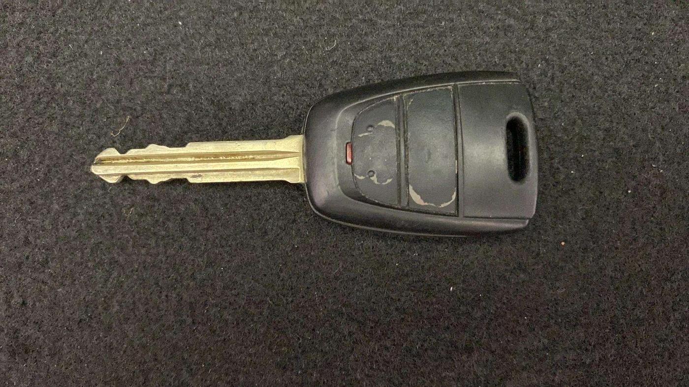 2019 Hyundai Grand i10 SPORTZ 1.2 KAPPA VTVT, Petrol, Manual, 38,852 km, Key Close Up