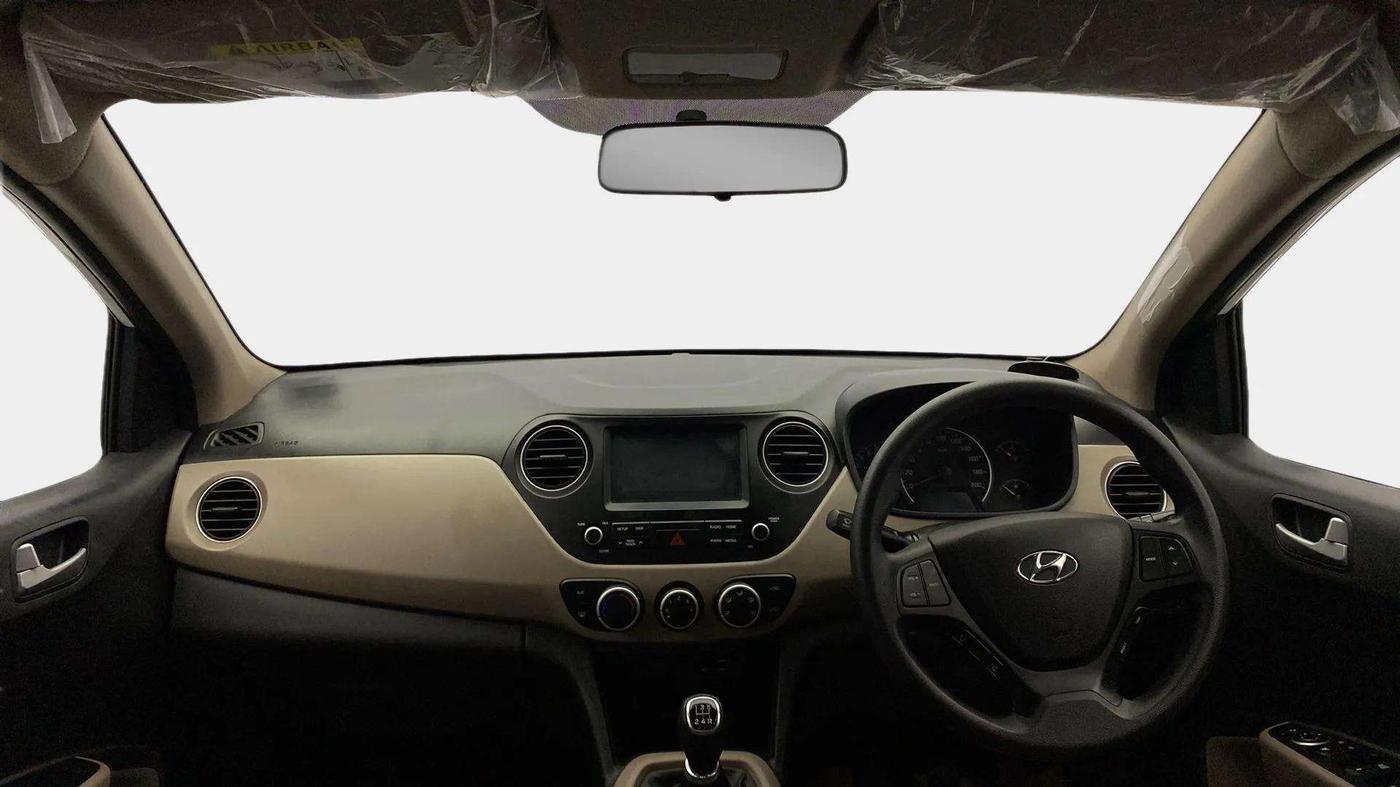 2019 Hyundai Grand i10 SPORTZ 1.2 KAPPA VTVT, Petrol, Manual, 38,852 km, Dashboard