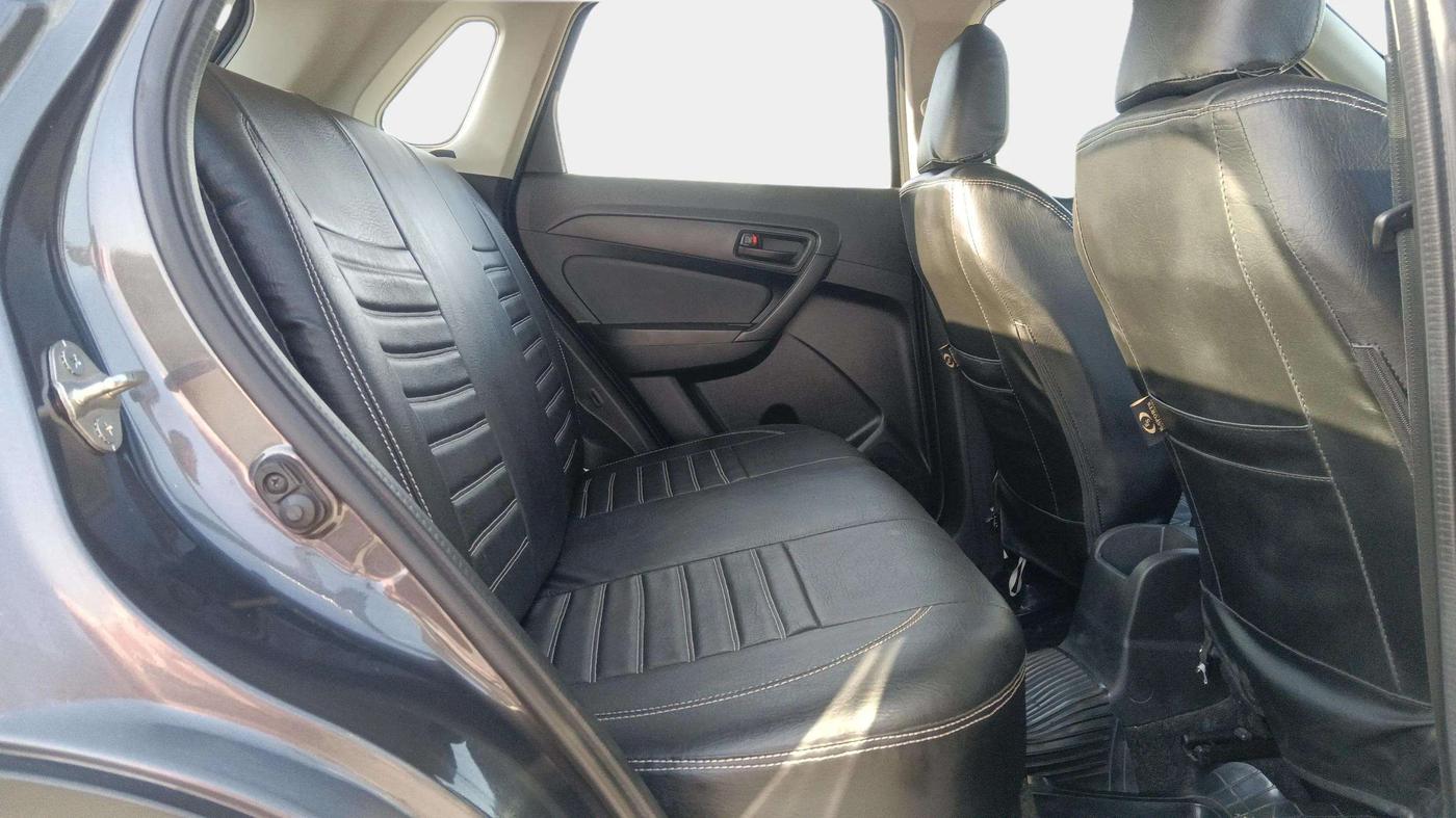2021 Maruti Vitara Brezza LXI, Petrol, Manual, 34,261 km, Right Side Rear Door Cabin