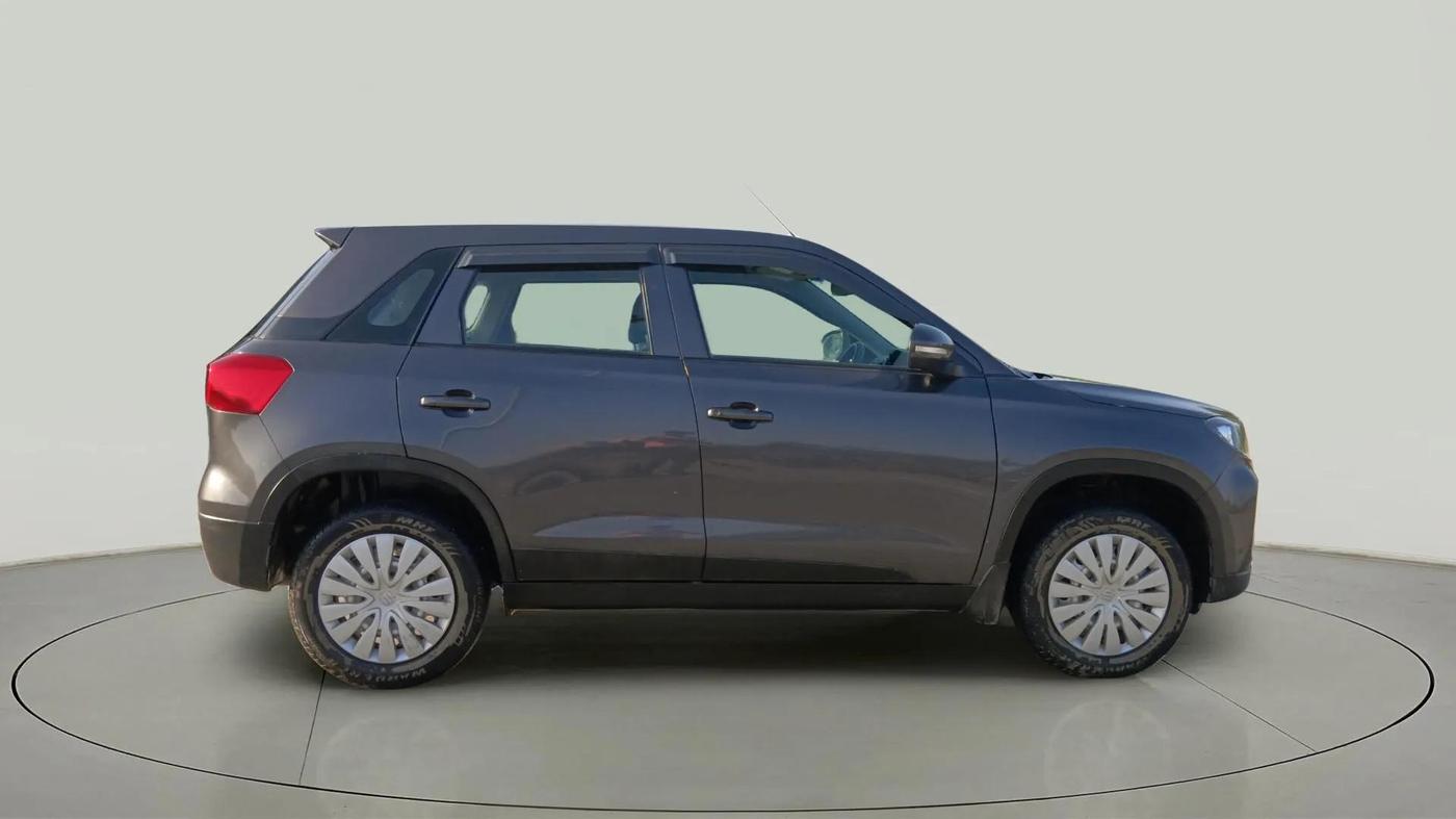 2021 Maruti Vitara Brezza LXI, Petrol, Manual, 34,261 km, Right Side View