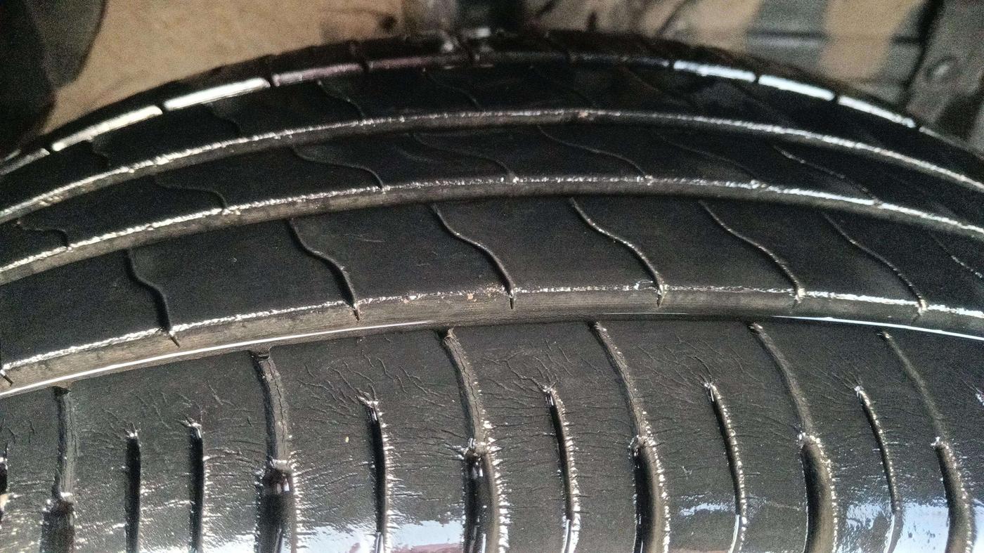 2021 Maruti Vitara Brezza LXI, Petrol, Manual, 34,261 km, Right Rear Tyre Tread
