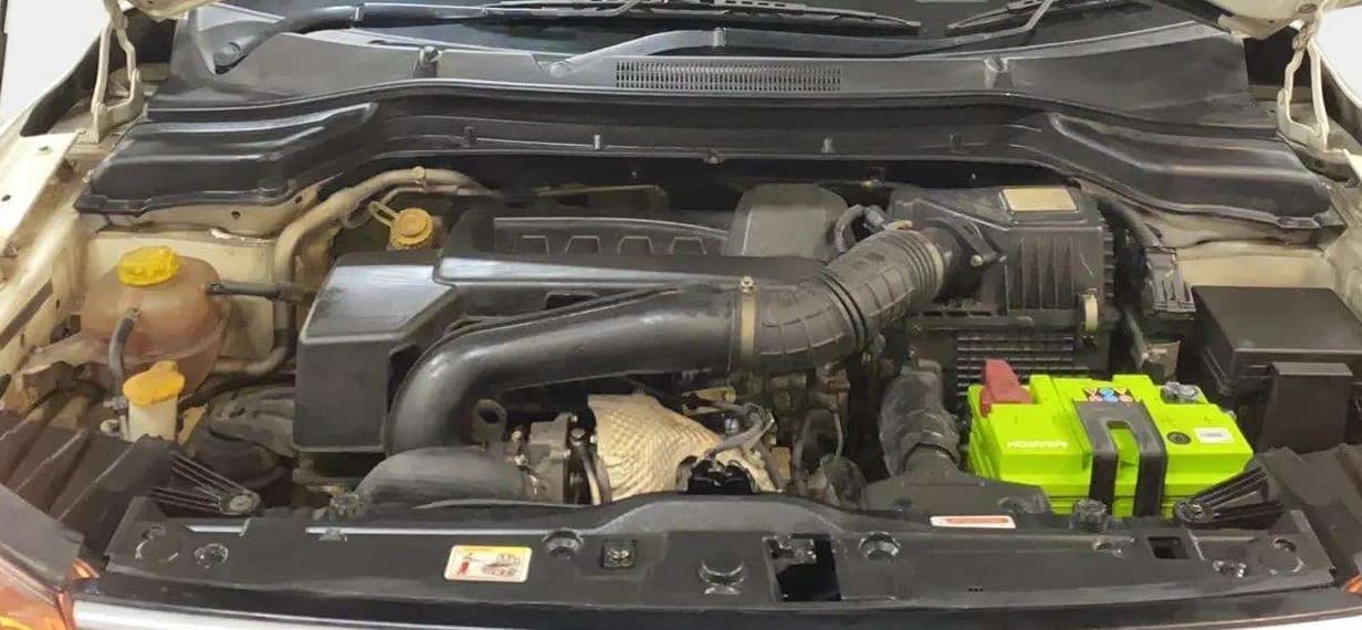 2020 Mahindra XUV300 W4 1.5 DIESEL, Diesel, Manual, 68,700 km, Open Bonet