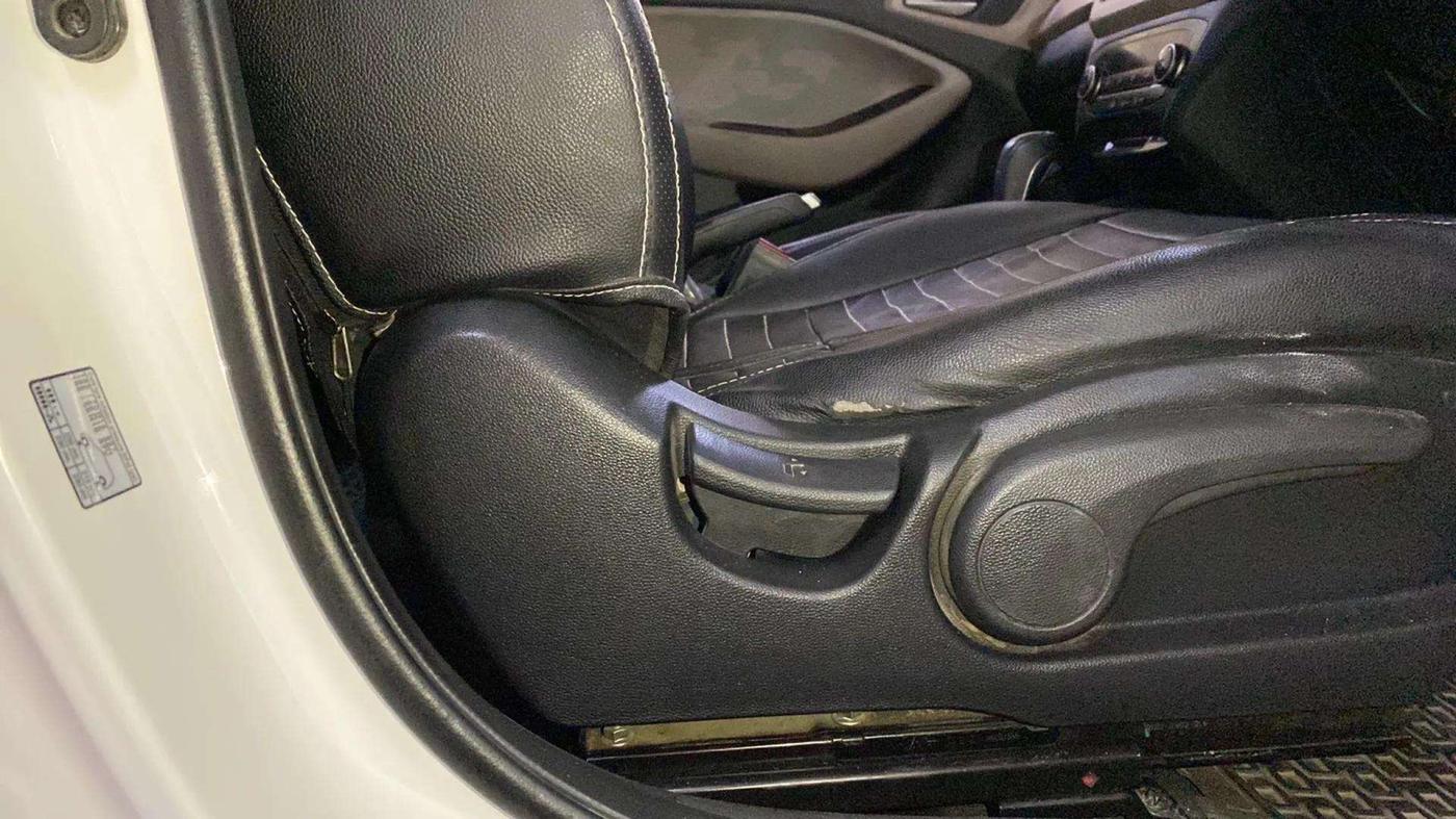 2018 Hyundai Elite i20 ASTA 1.2  CVT, Petrol, Automatic, 35,194 km, Driver Side Adjustment Panel