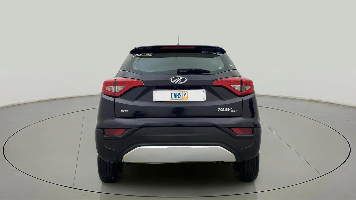 2022 Mahindra XUV300 W8 (O) 1.2 PETROL, Petrol, Manual, 25,071 km, Back/Rear