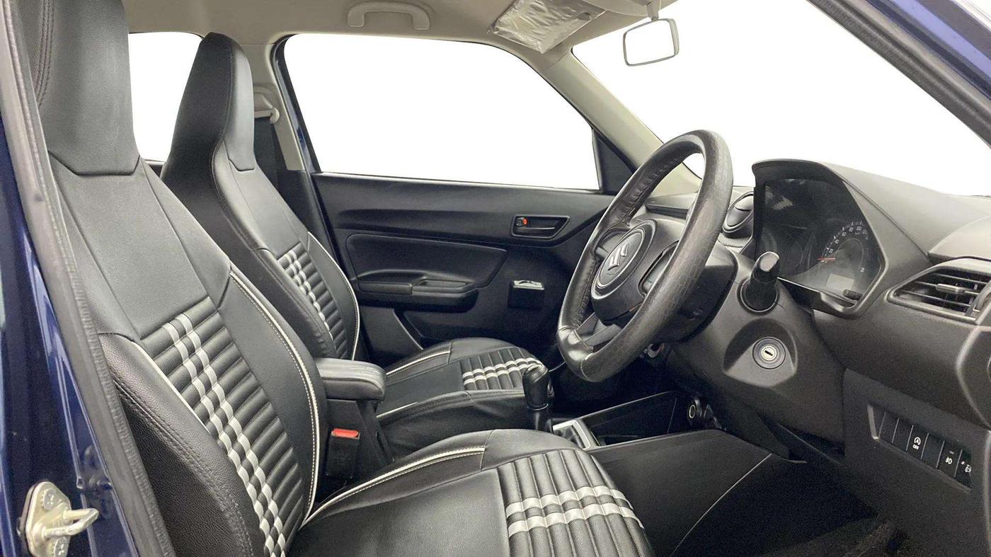 2022 Maruti Swift LXI, Petrol, Manual, 28,703 km, Right Side Front Door Cabin