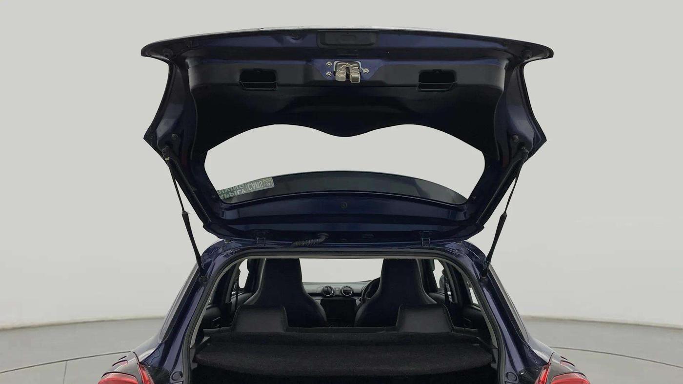2022 Maruti Swift LXI, Petrol, Manual, 28,703 km, Boot Door Open