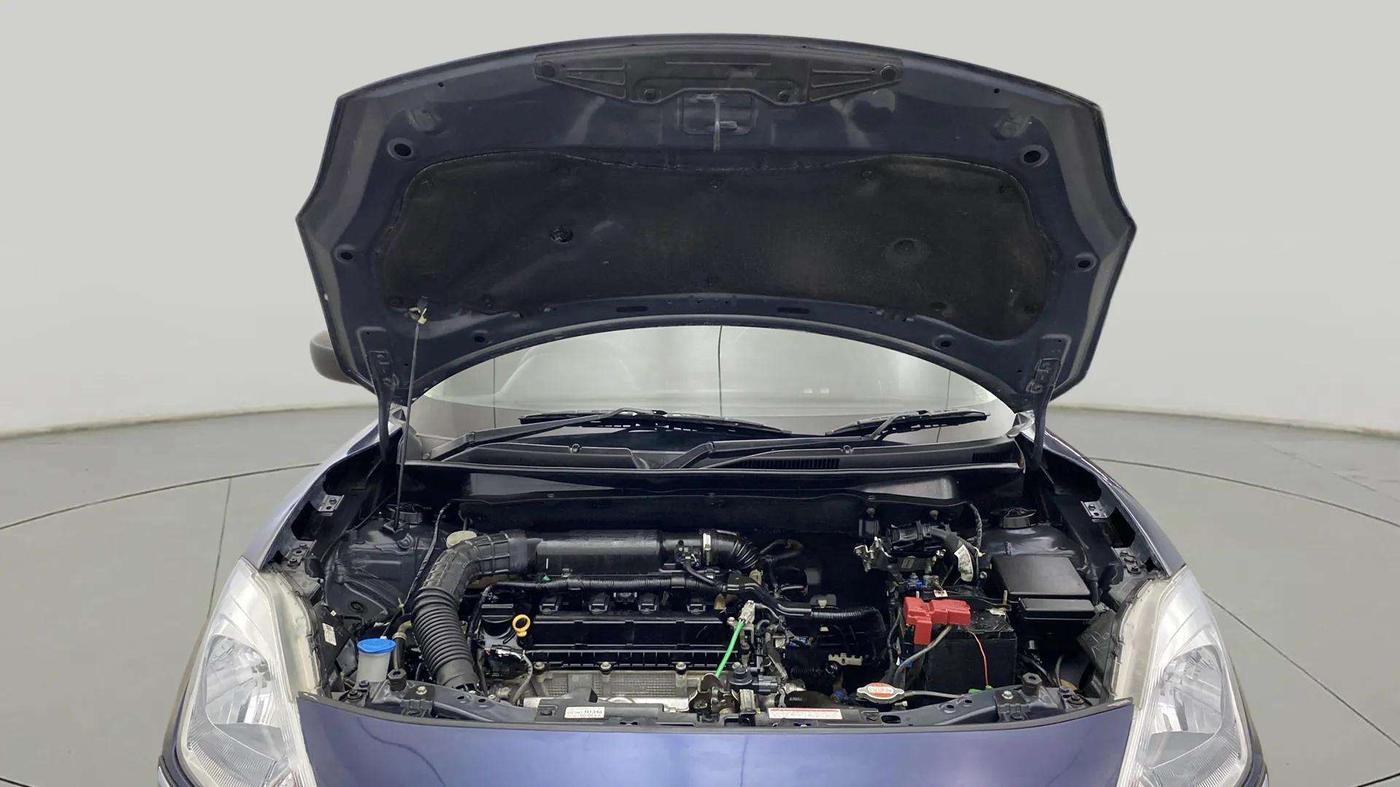 2022 Maruti Swift LXI, Petrol, Manual, 28,703 km, Open Bonet