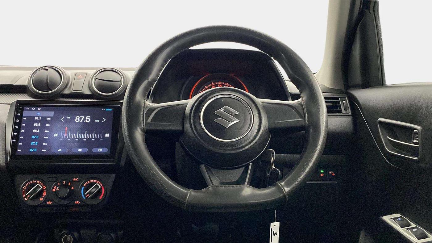 2022 Maruti Swift LXI, Petrol, Manual, 28,703 km, Steering Wheel Close Up