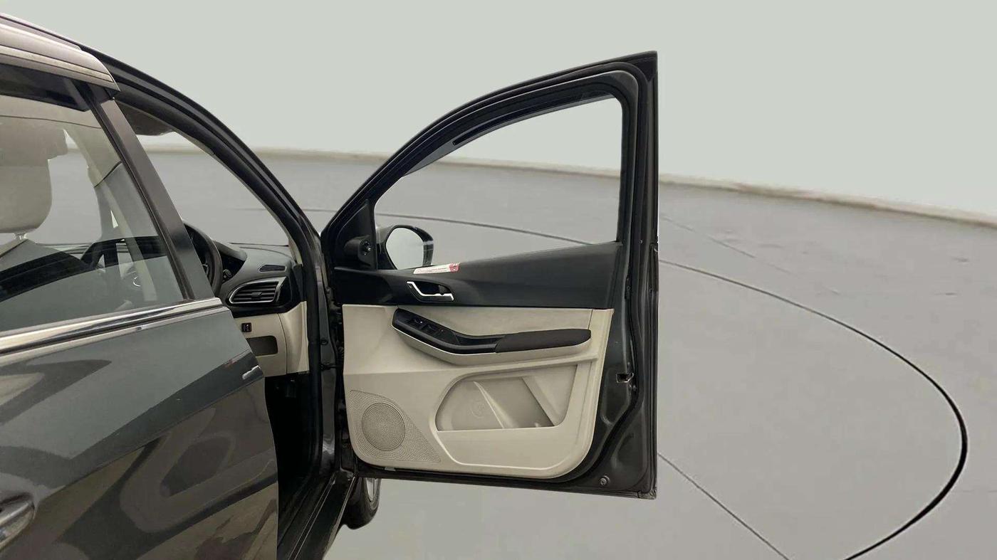 2022 Tata TIGOR XZA PLUS PETROL, CNG, Automatic, 12,218 km, RHS Front Door