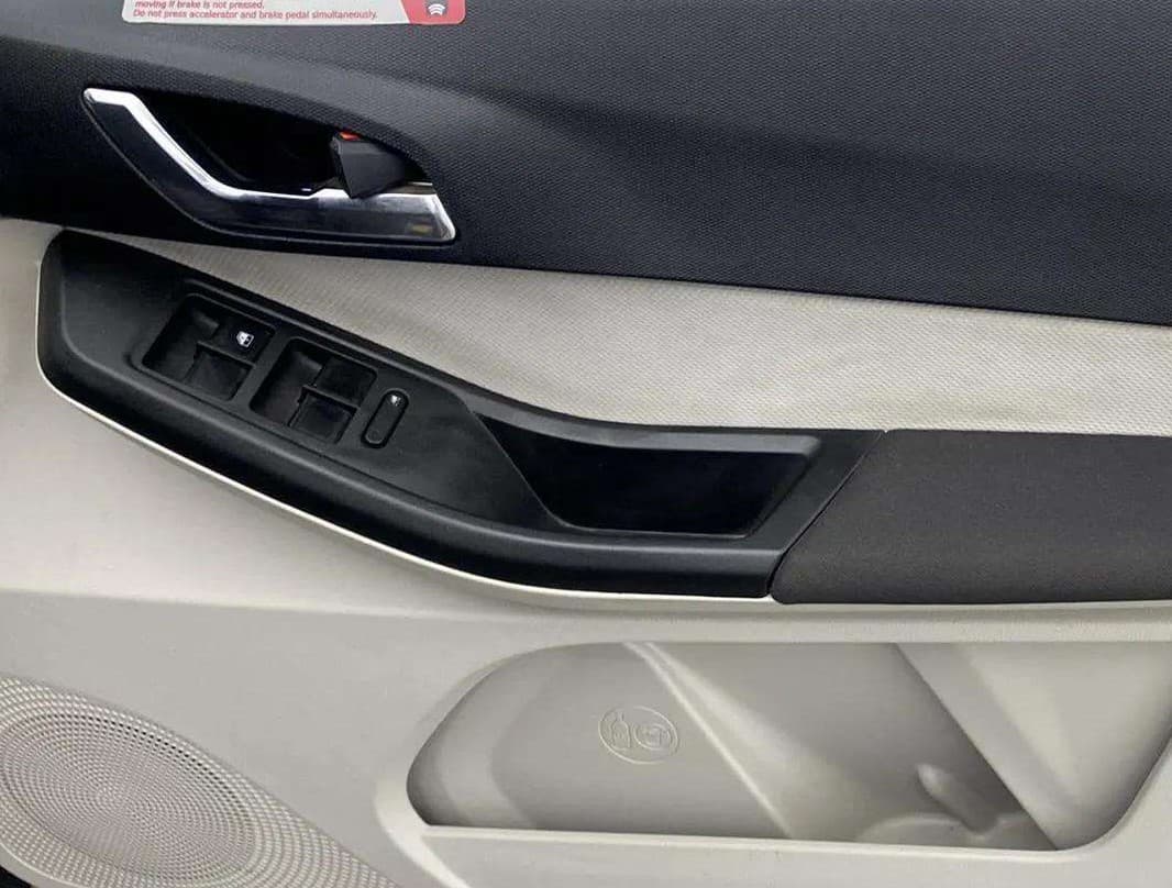 2022 Tata TIGOR XZA PLUS PETROL, CNG, Automatic, 12,218 km, Driver Side Door Panels Control