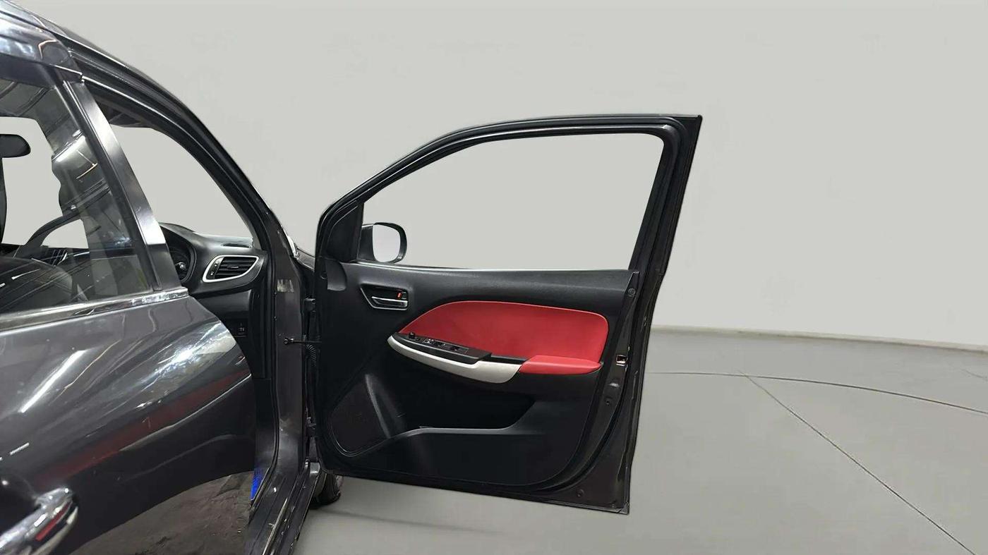 2017 Maruti Baleno DELTA CVT PETROL 1.2, Petrol, Automatic, 52,314 km, RHS Front Door