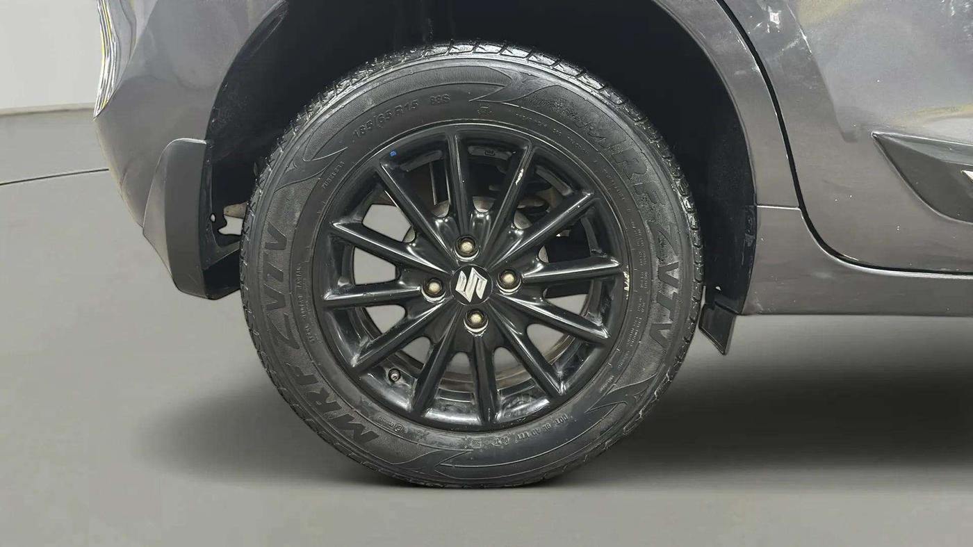 2017 Maruti Baleno DELTA CVT PETROL 1.2, Petrol, Automatic, 52,314 km, Right Rear Wheel