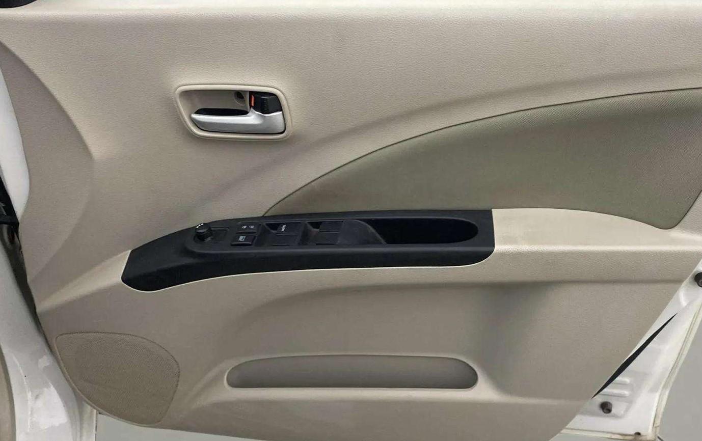 2021 Maruti Celerio ZXI (O), Petrol, Manual, 31,224 km, Driver Side Door Panels Control