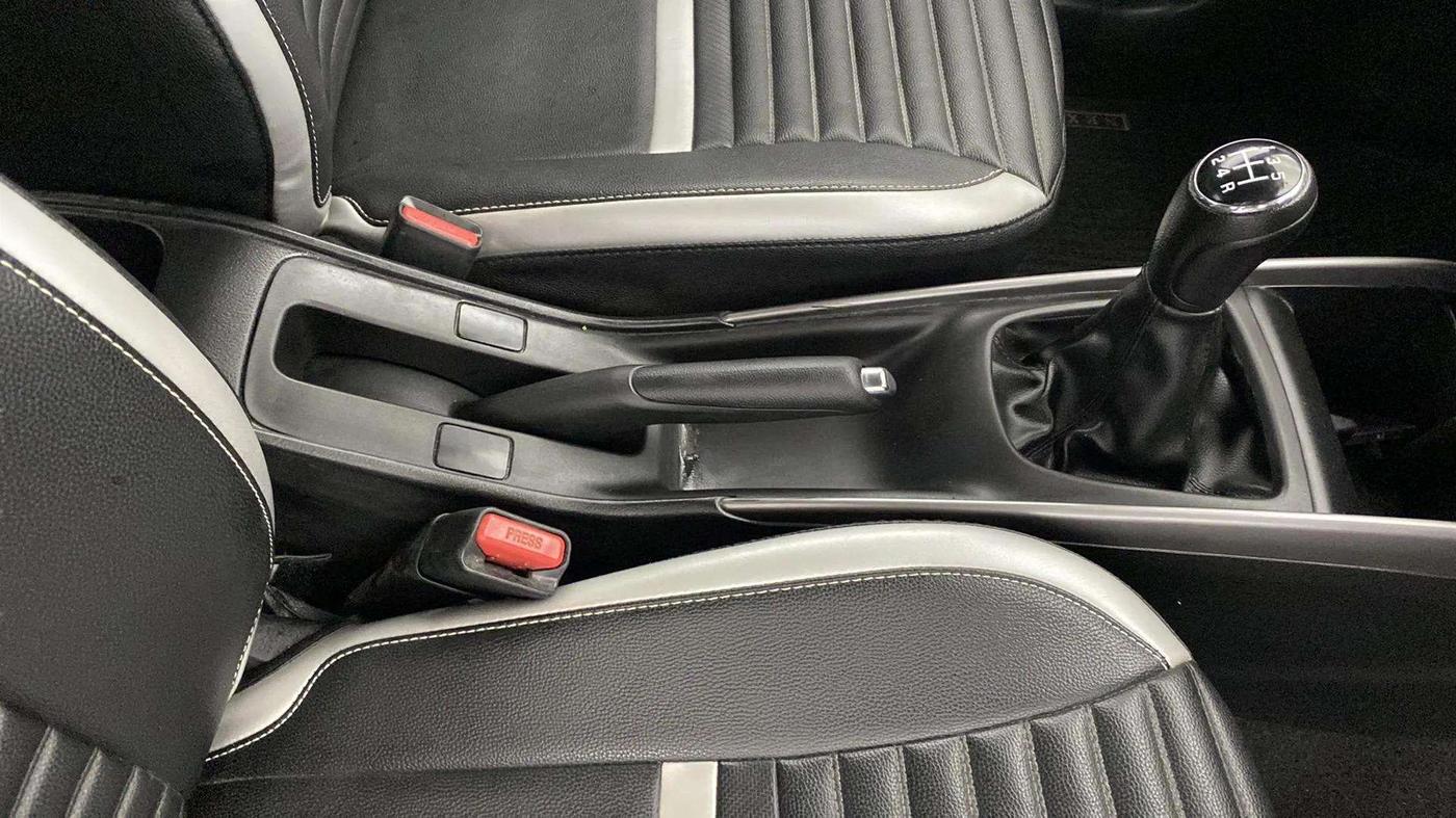 2020 Maruti Baleno DELTA PETROL 1.2, Petrol, Manual, 40,886 km, Gear Lever