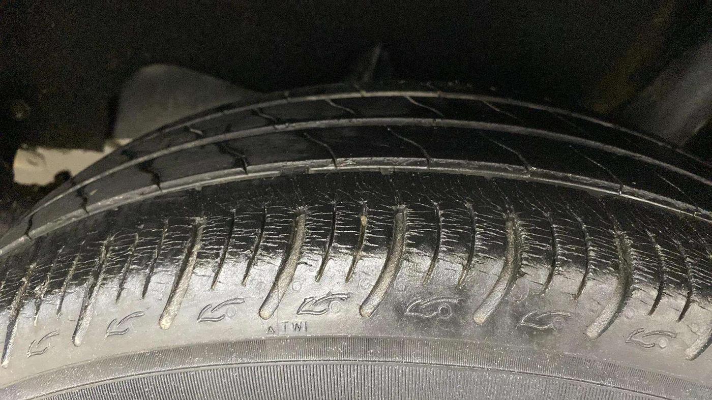 2020 Maruti Baleno DELTA PETROL 1.2, Petrol, Manual, 40,886 km, Left Rear Tyre Tread