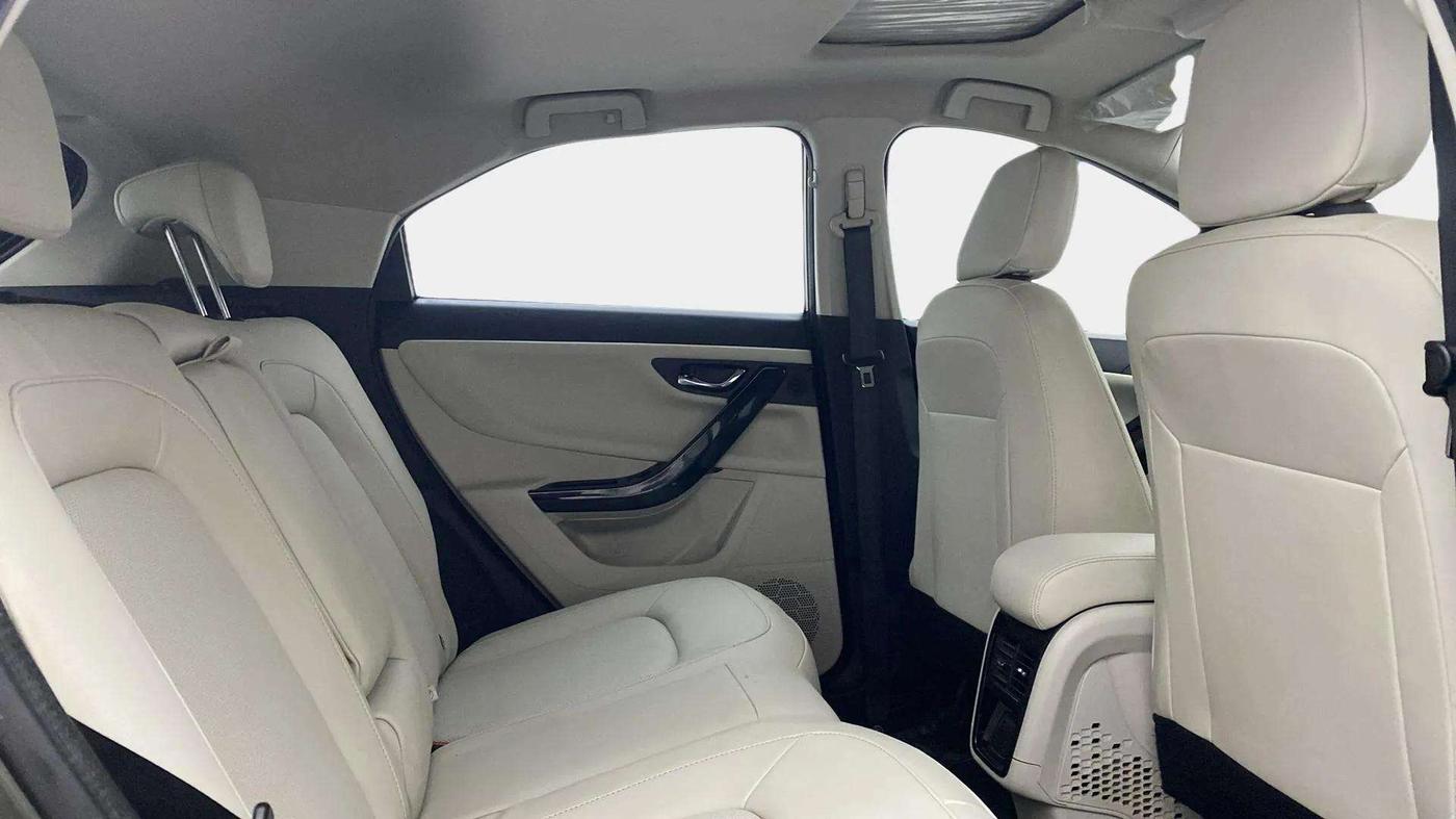 2023 Tata NEXON XZ PLUS LUXURY SUNROOF PETROL, Petrol, Manual, 26,848 km, Right Side Rear Door Cabin