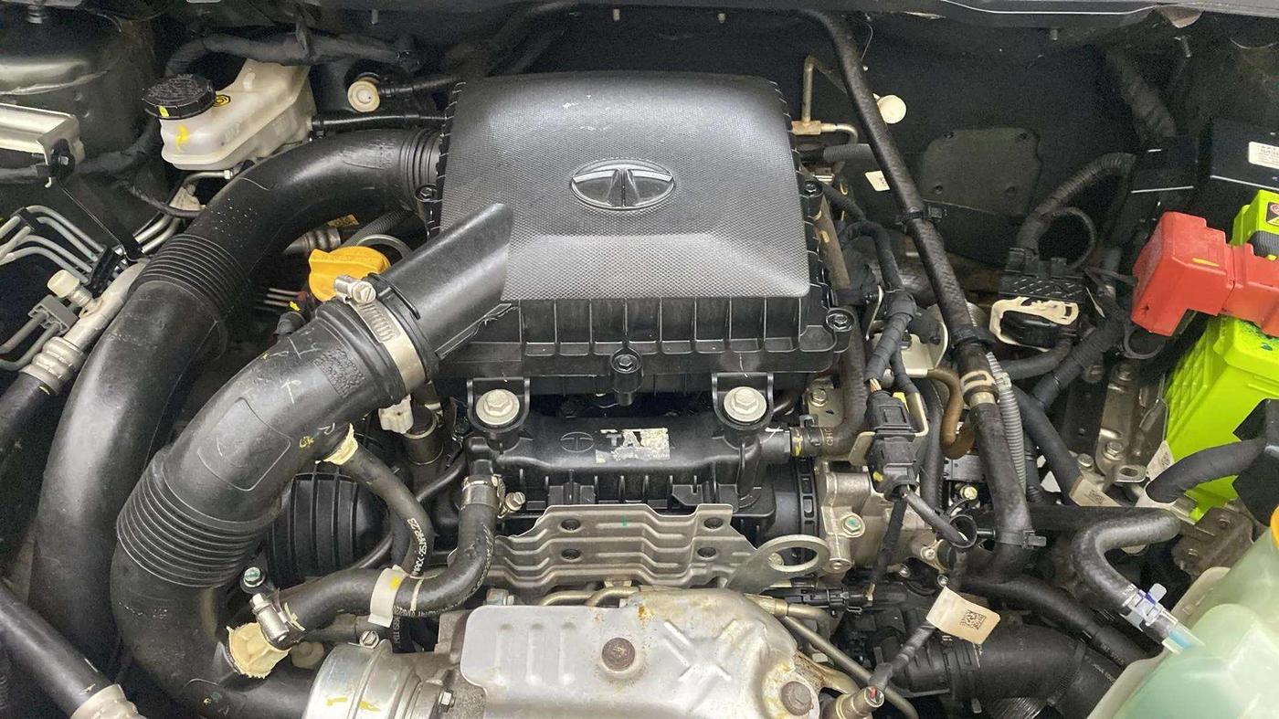 2023 Tata NEXON XZ PLUS LUXURY SUNROOF PETROL, Petrol, Manual, 26,848 km, Engine View