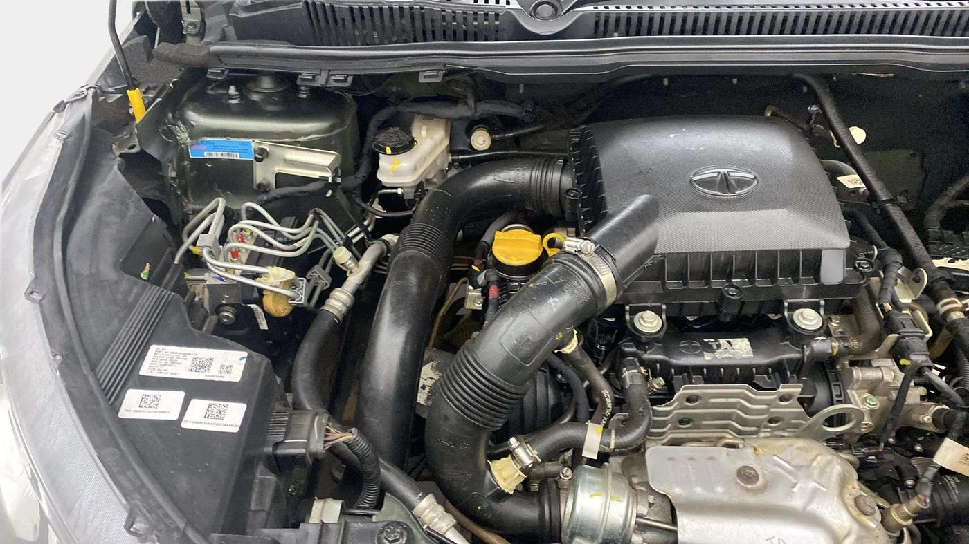 2023 Tata NEXON XZ PLUS LUXURY SUNROOF PETROL, Petrol, Manual, 26,848 km, Engine View - Right